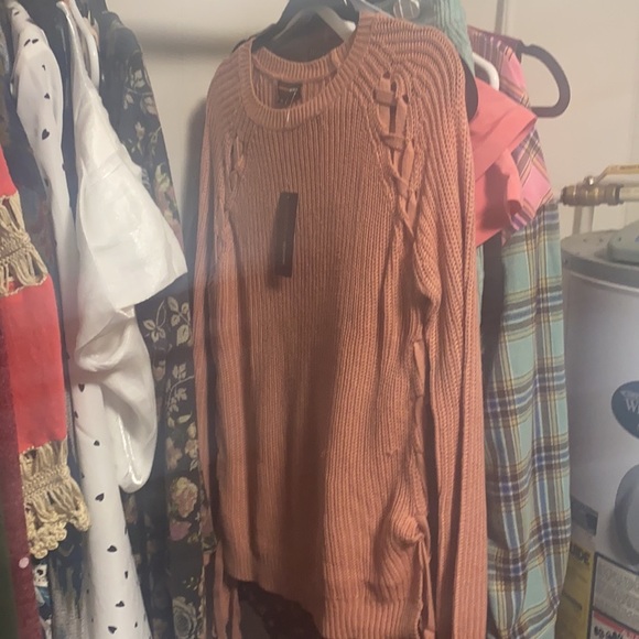 Peach tie sweater - Picture 2 of 2